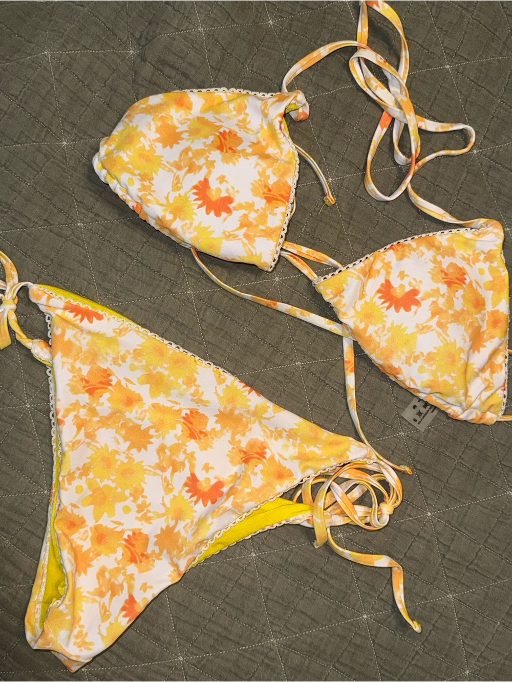 Women’s 2-Piece Floral Triangle Halter Bikini Tie-Side S Yellow/White/Orange